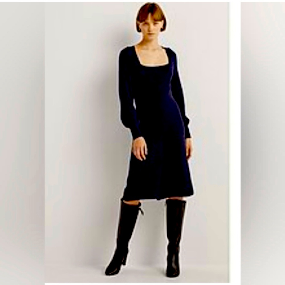 BNWT Boden knitted square neck midi dress. 4L